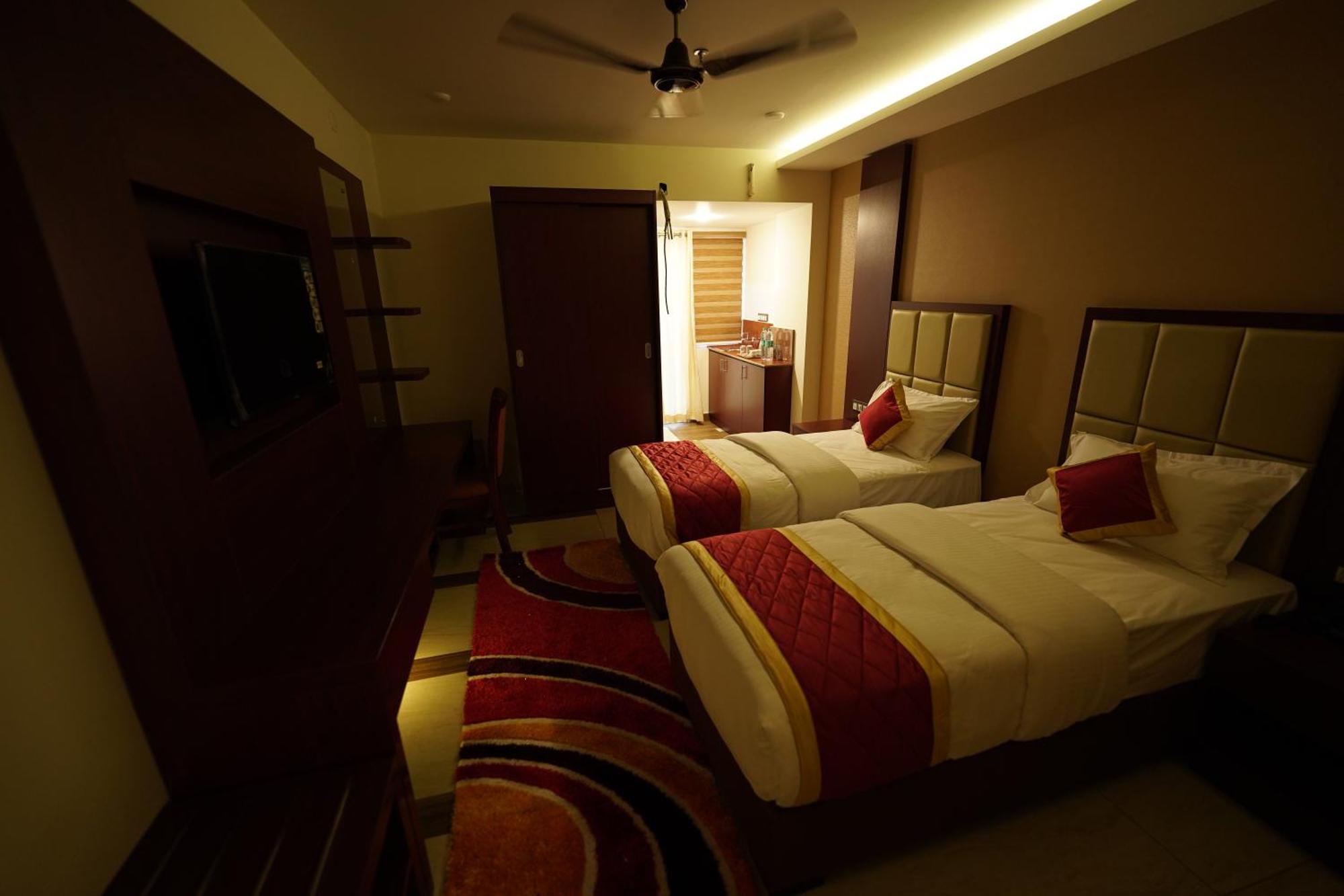 Hotel Newline Orchid Guruvāyūr Exterior foto